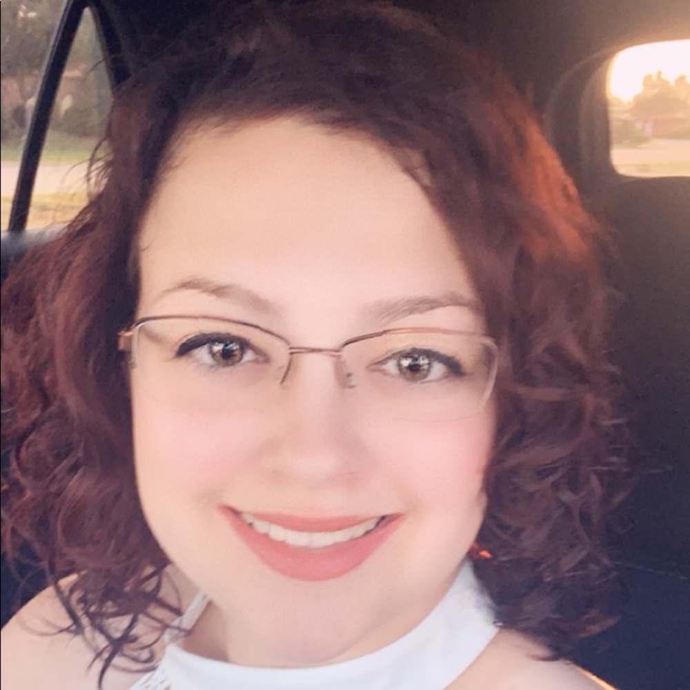 Meet your Posher, Angelia